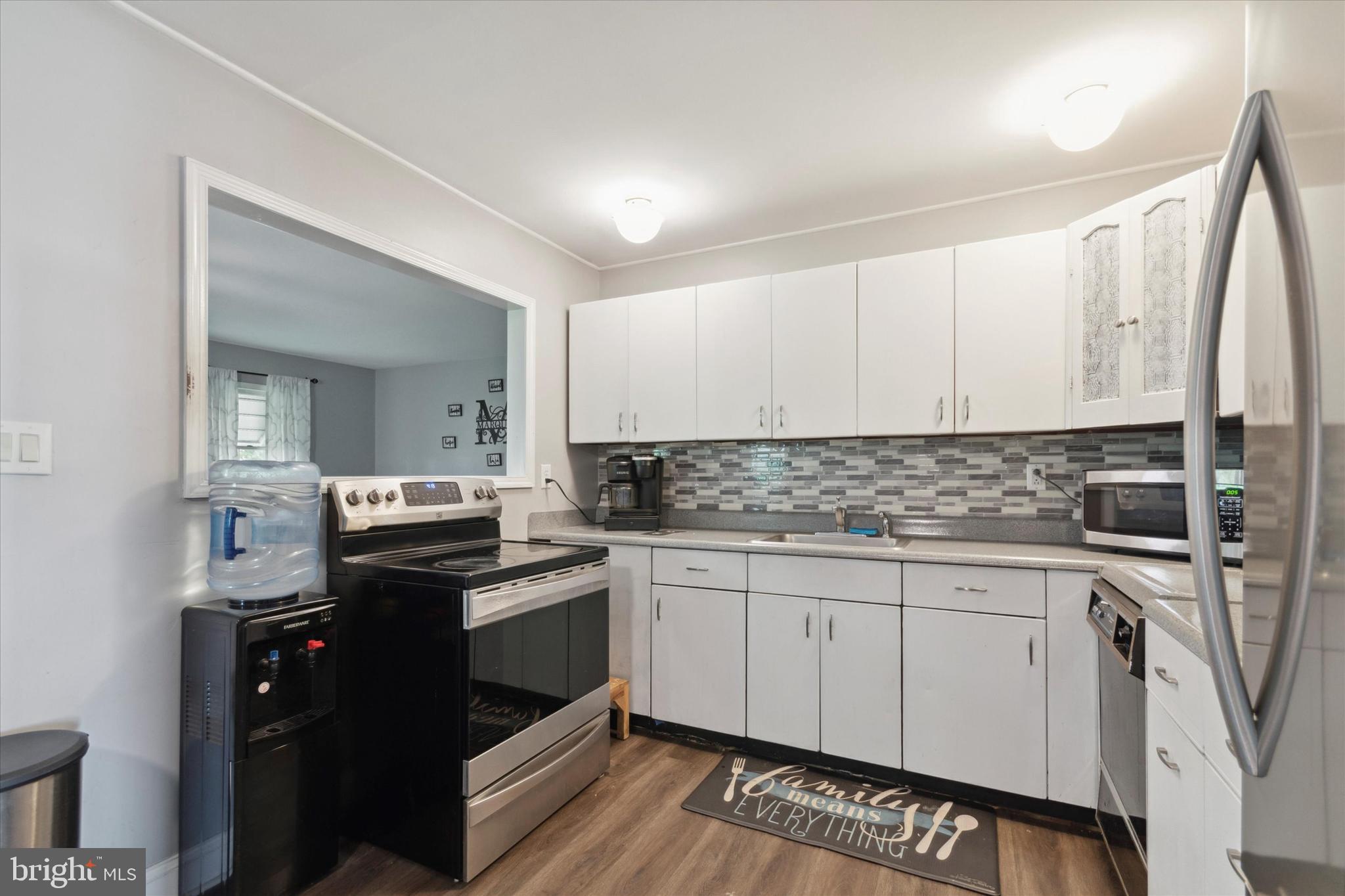 25 Horn Road Levittown, PA 19056 - Photo 17 of 50 Gallery Image 17