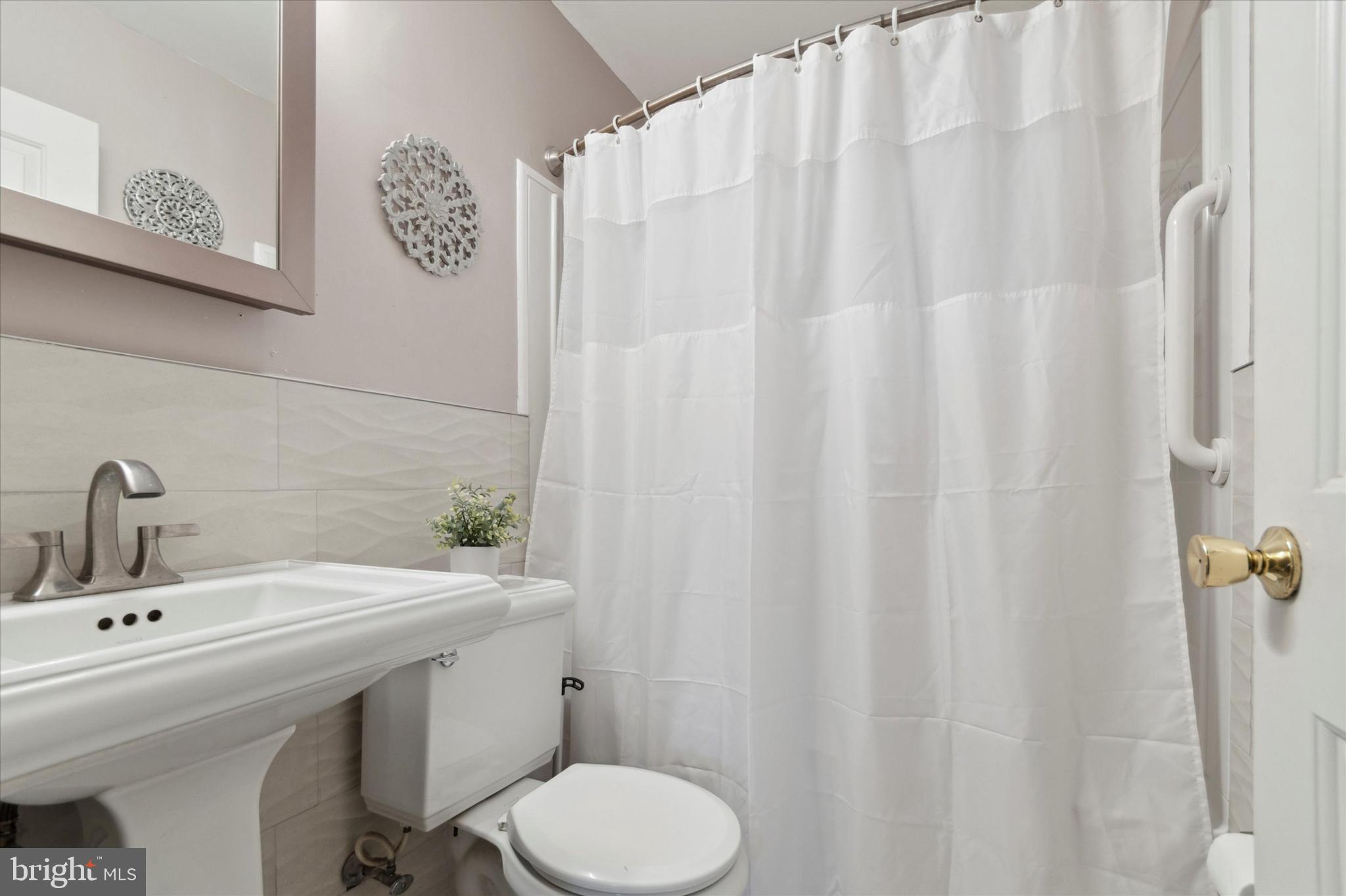 25 Horn Road Levittown, PA 19056 - Photo 42 of 50 Gallery Image 42