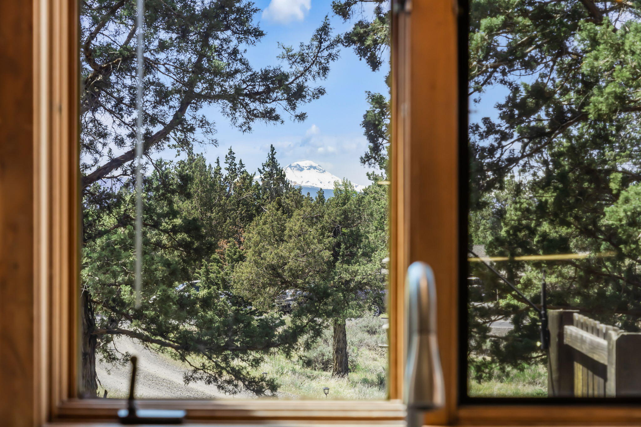 64620 McGrath Road Bend, OR 97701 - Photo 11 of 28 a view of a door