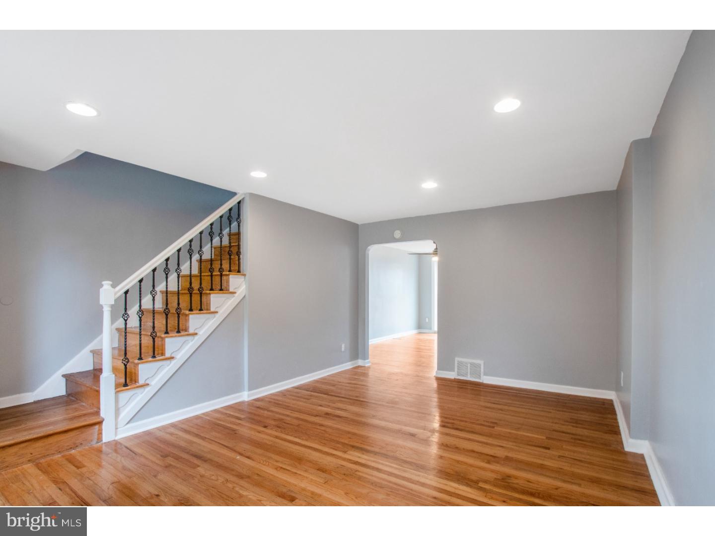 2058 Heather Road Folcroft, PA 19032 - Photo 3 of 24