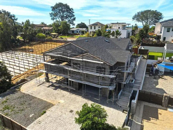 $2,795,000 | 3780-82 Highland Drive, Carlsbad, CA 92008