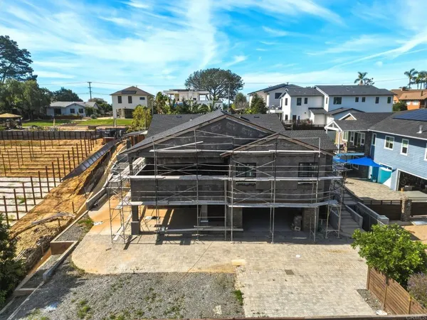 $2,795,000 | 3780-82 Highland Drive, Carlsbad, CA 92008