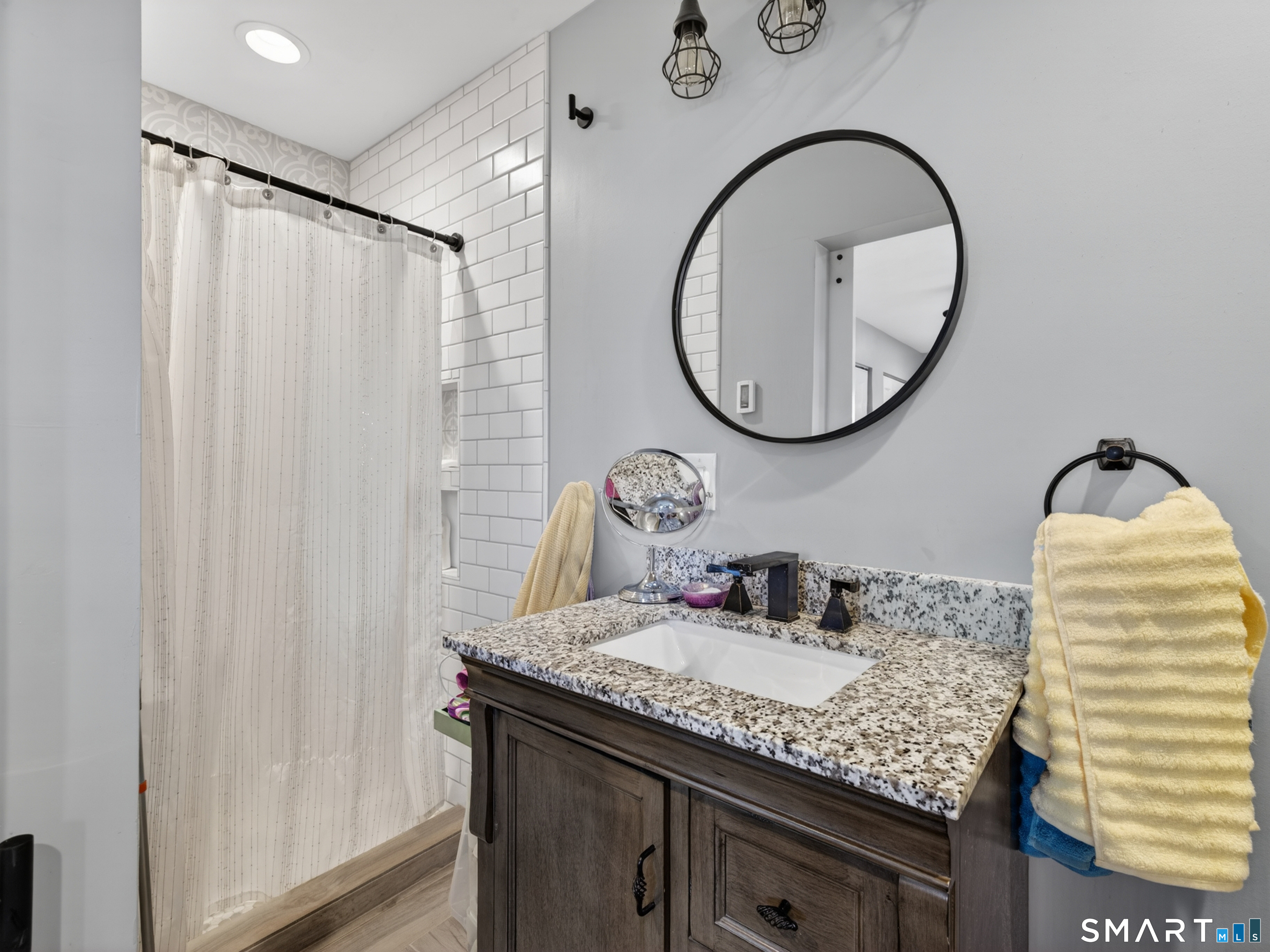 5 Oak Road Waterford, CT 06385 - Photo 22 of 34