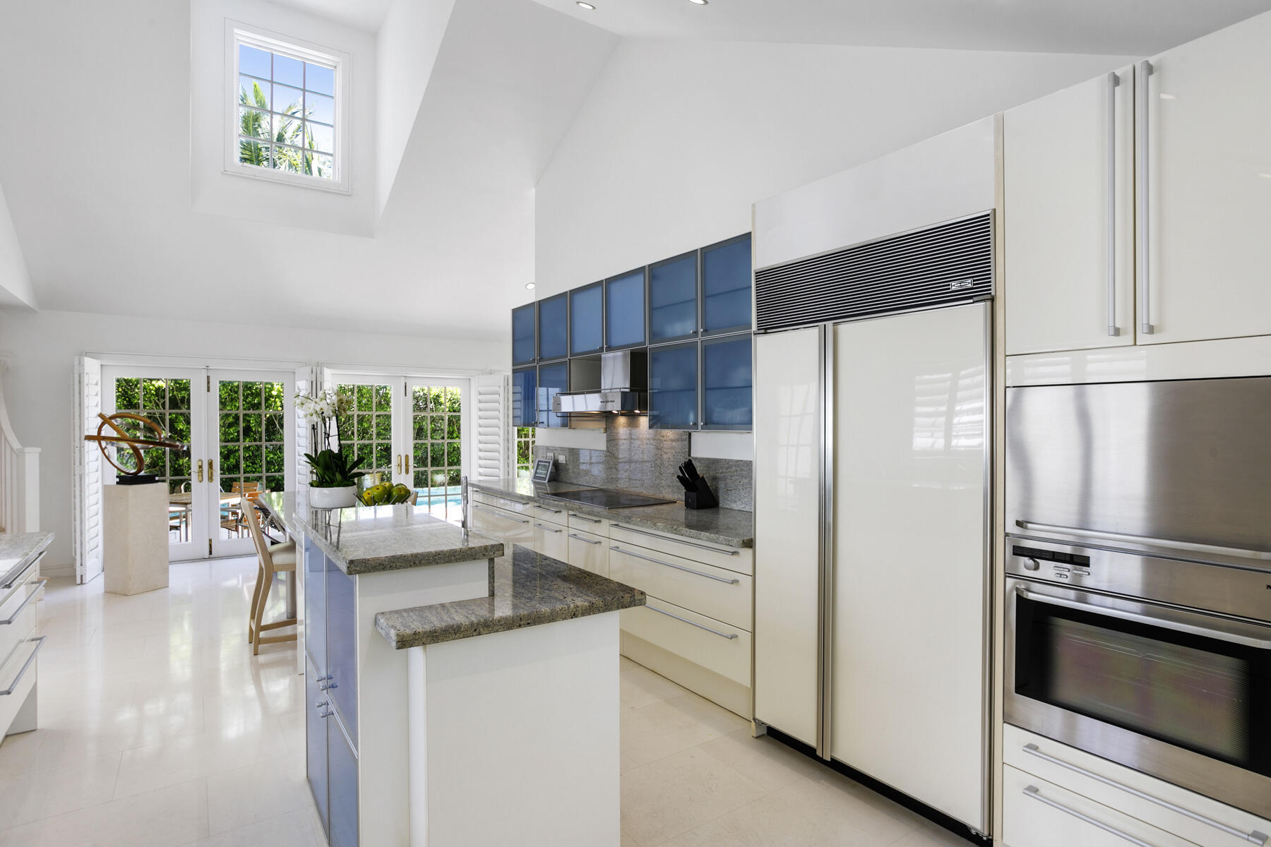 222 Monterey Road Palm Beach, FL 33480 - Photo 21 of 56 Kitchen