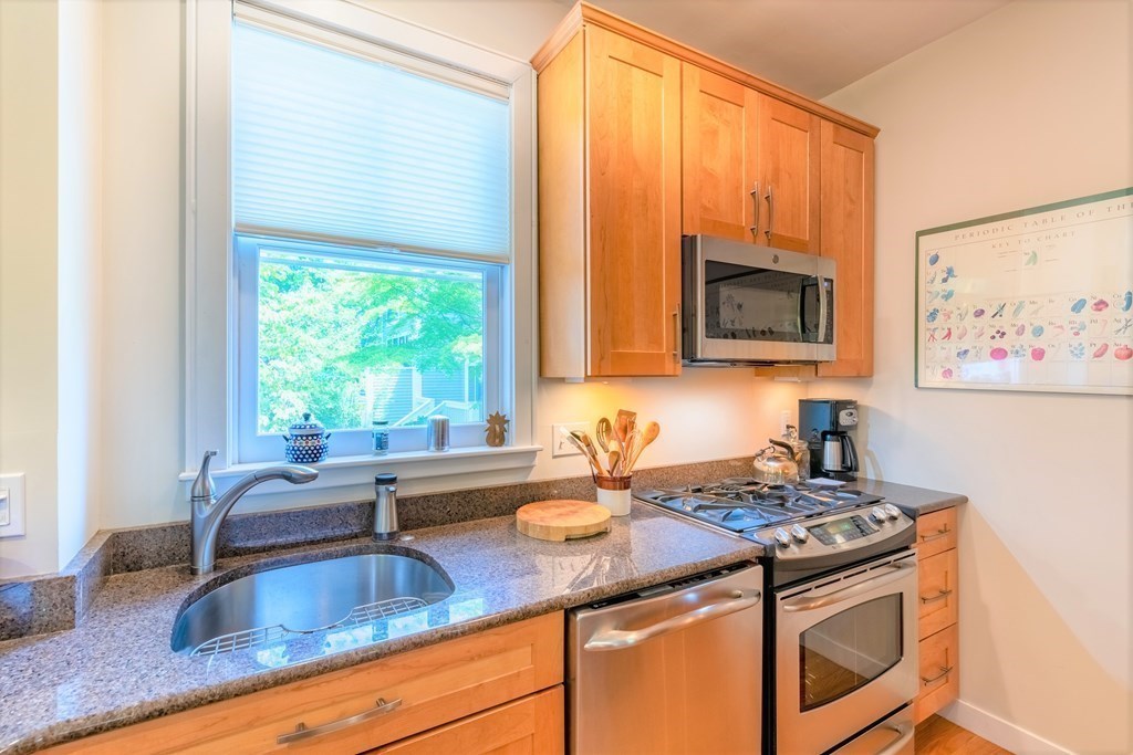 119 Huron Avenue, Unit C Cambridge, MA 02138 - Photo 12 of 31