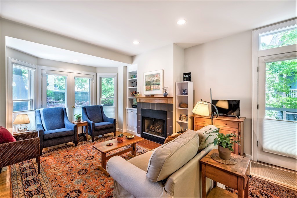 119 Huron Avenue, Unit C Cambridge, MA 02138 - Photo 6 of 31