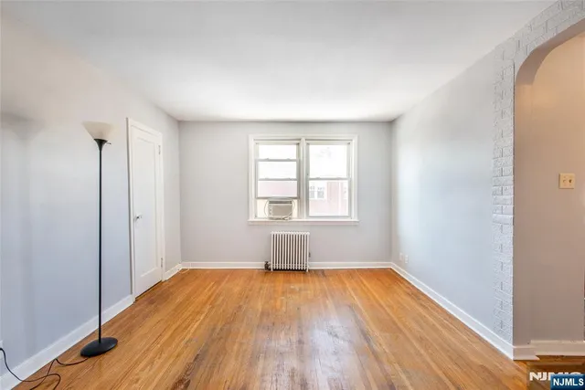 $1,450 | 23 Carpenter Terrace North, Unit 2, Belleville, NJ 07109