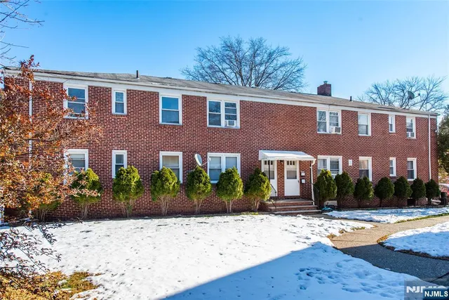 $1,450 | 23 Carpenter Terrace North, Unit 2, Belleville, NJ 07109