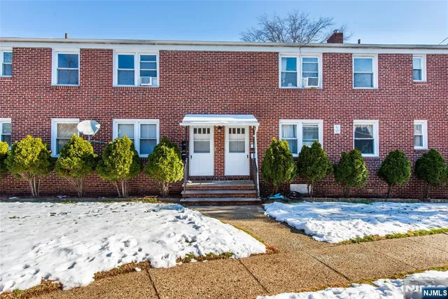 $1,450 | 23 Carpenter Terrace North, Unit 2, Belleville, NJ 07109