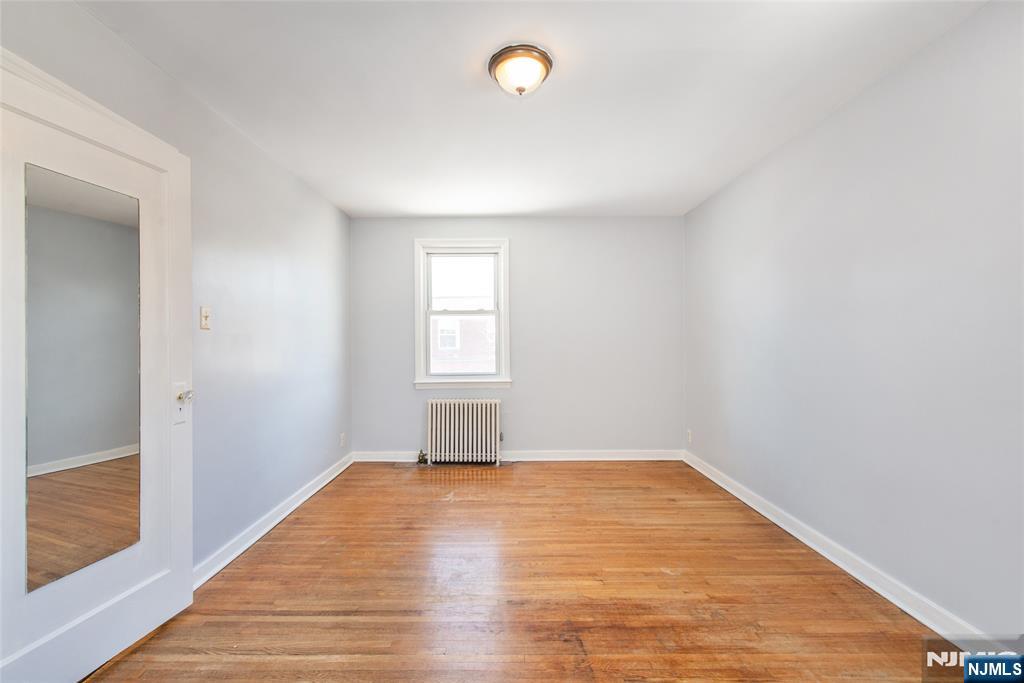 23 Carpenter Terrace North, Unit 2 Belleville, NJ 07109 - Photo 3 of 22