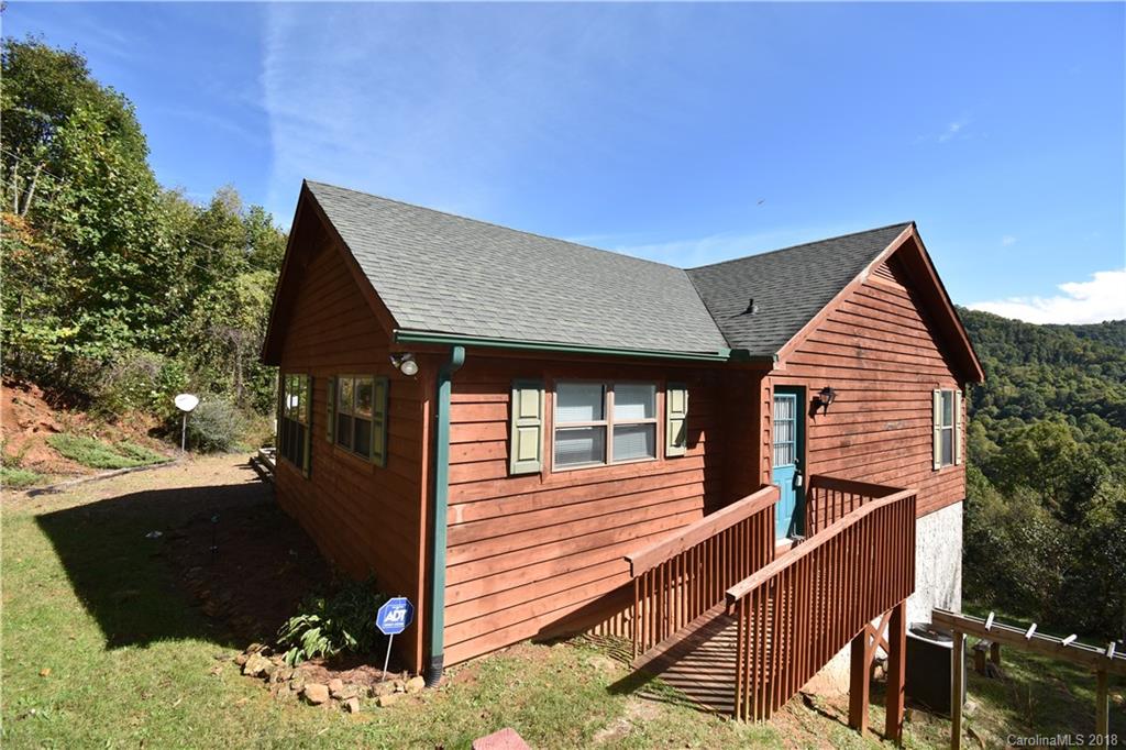 332 Rustic Ridge Drive Canton, NC 28716 - Photo 3 of 29