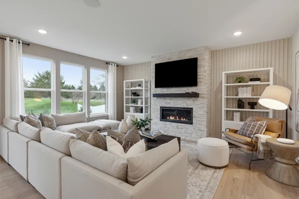 $625,000 | 1584 Norbert Lane, Shakopee, MN 55379