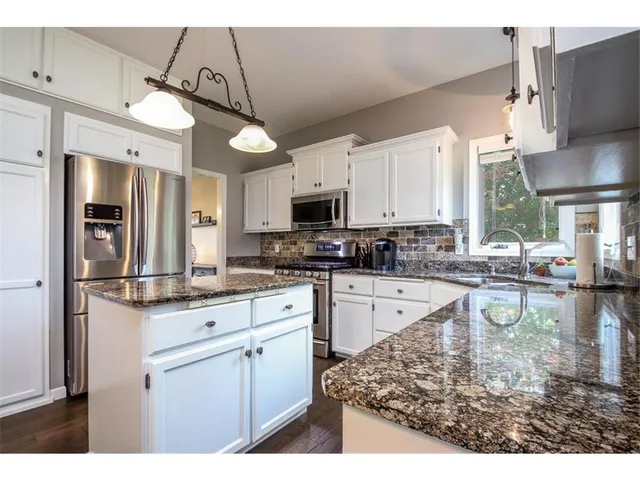 $2,950 | 1510 Jalger Avenue Northeast, St. Michael, MN 55376