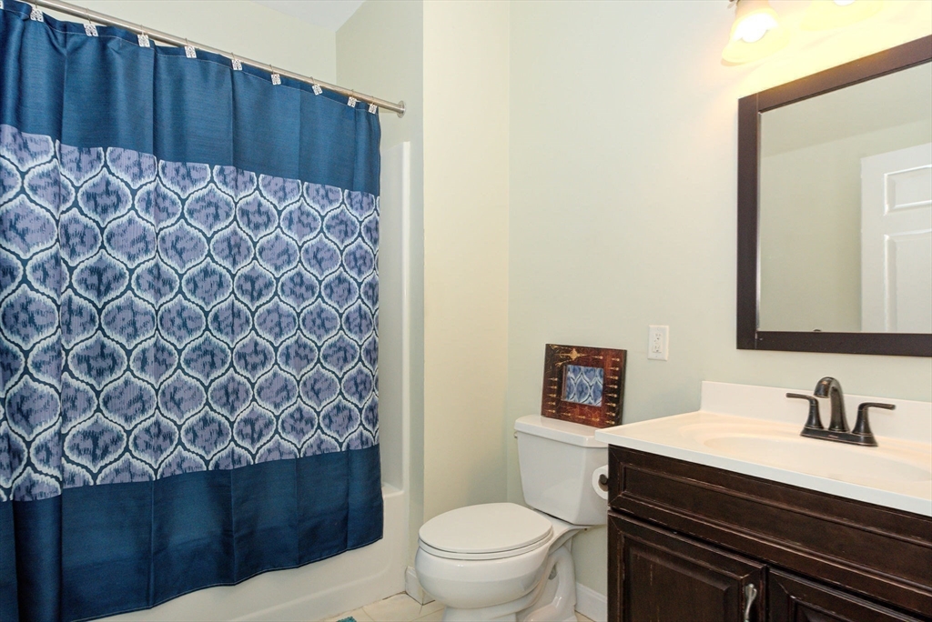23 Hampshire Road, Unit 217 Methuen, MA 01844 - Photo 24 of 28