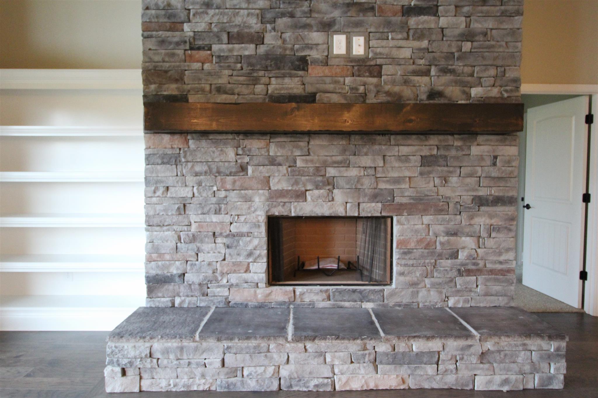 288 Bates Road Lebanon, TN 37087 - Photo 7 of 26 a living room with fireplace