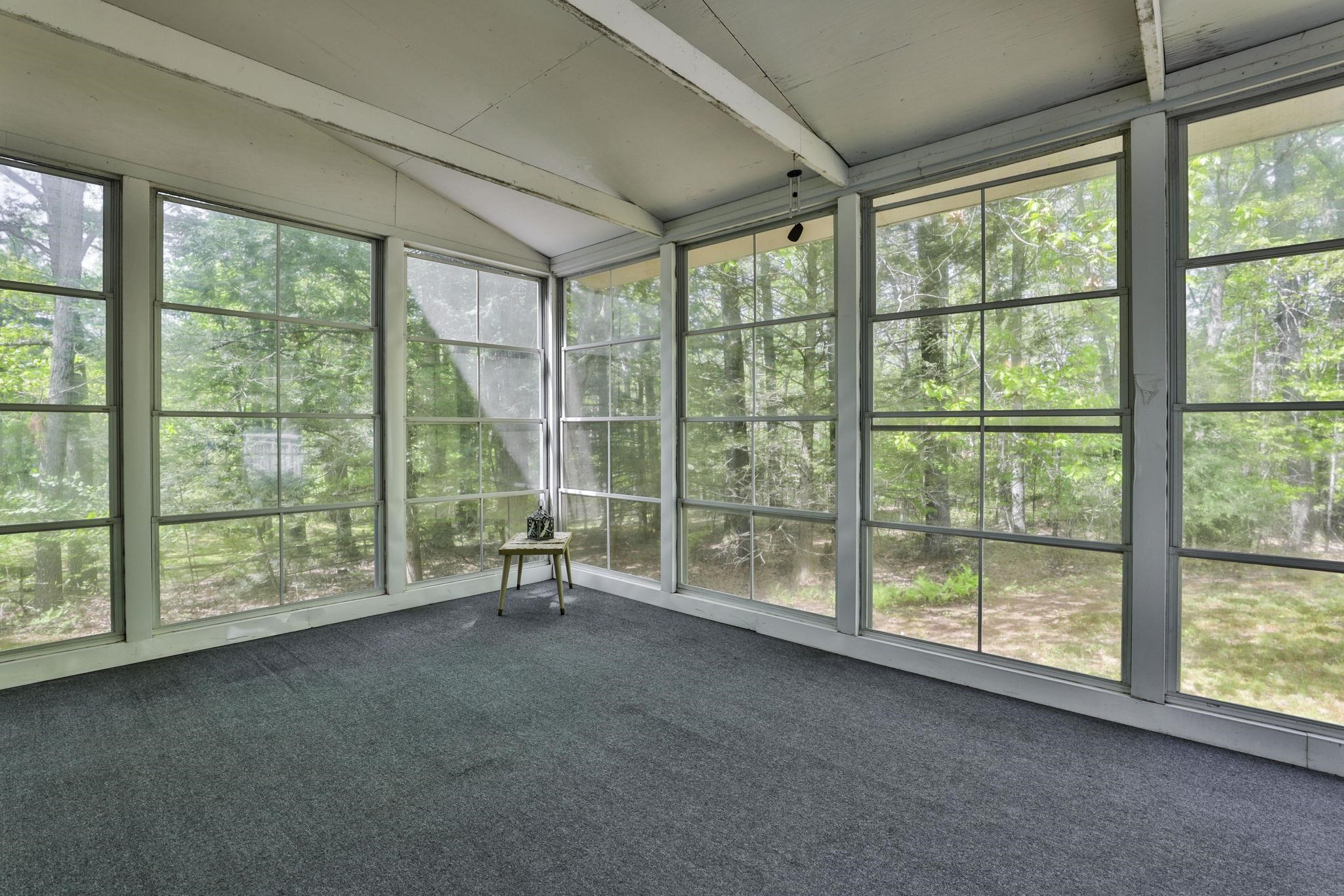 69 Stowell Road Bedford, NH 03110 - Photo 25 of 46
