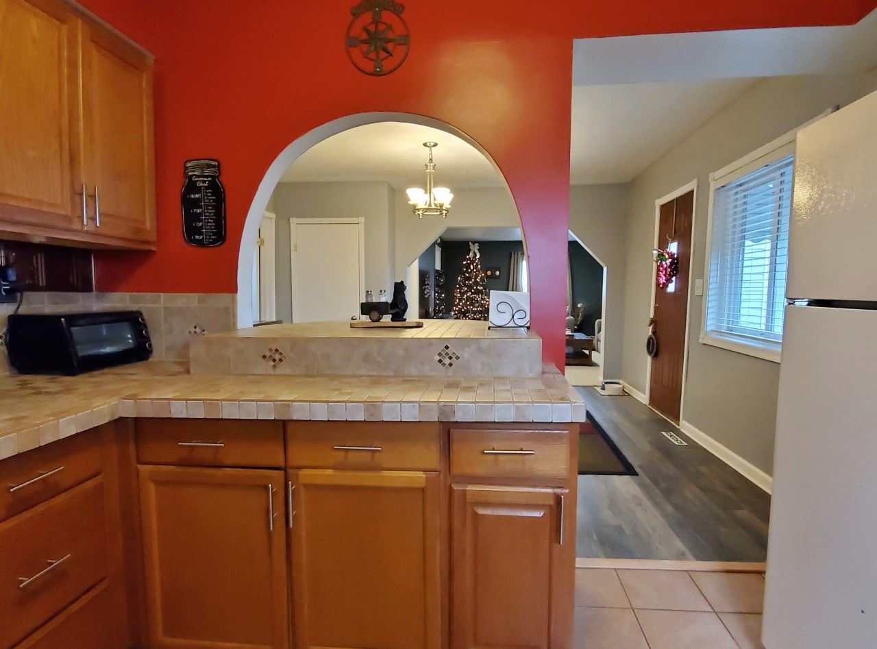 5223 North Barry Road Wheeler, MI 48662 - Photo 11 of 34 1882727-10.JPG