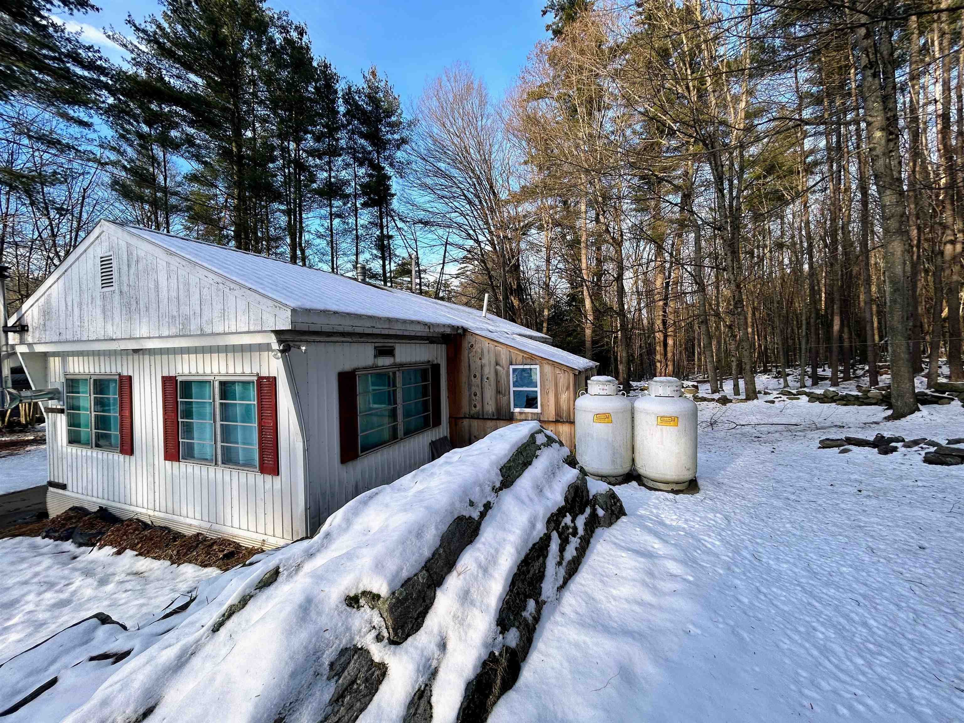 124 Pleasant Valley Road Springfield, VT 05156 - Photo 11 of 21