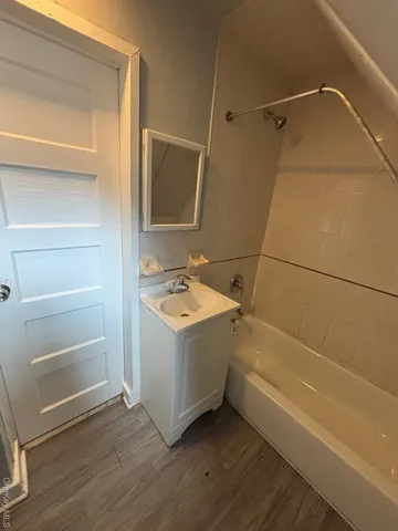 a view of utility room