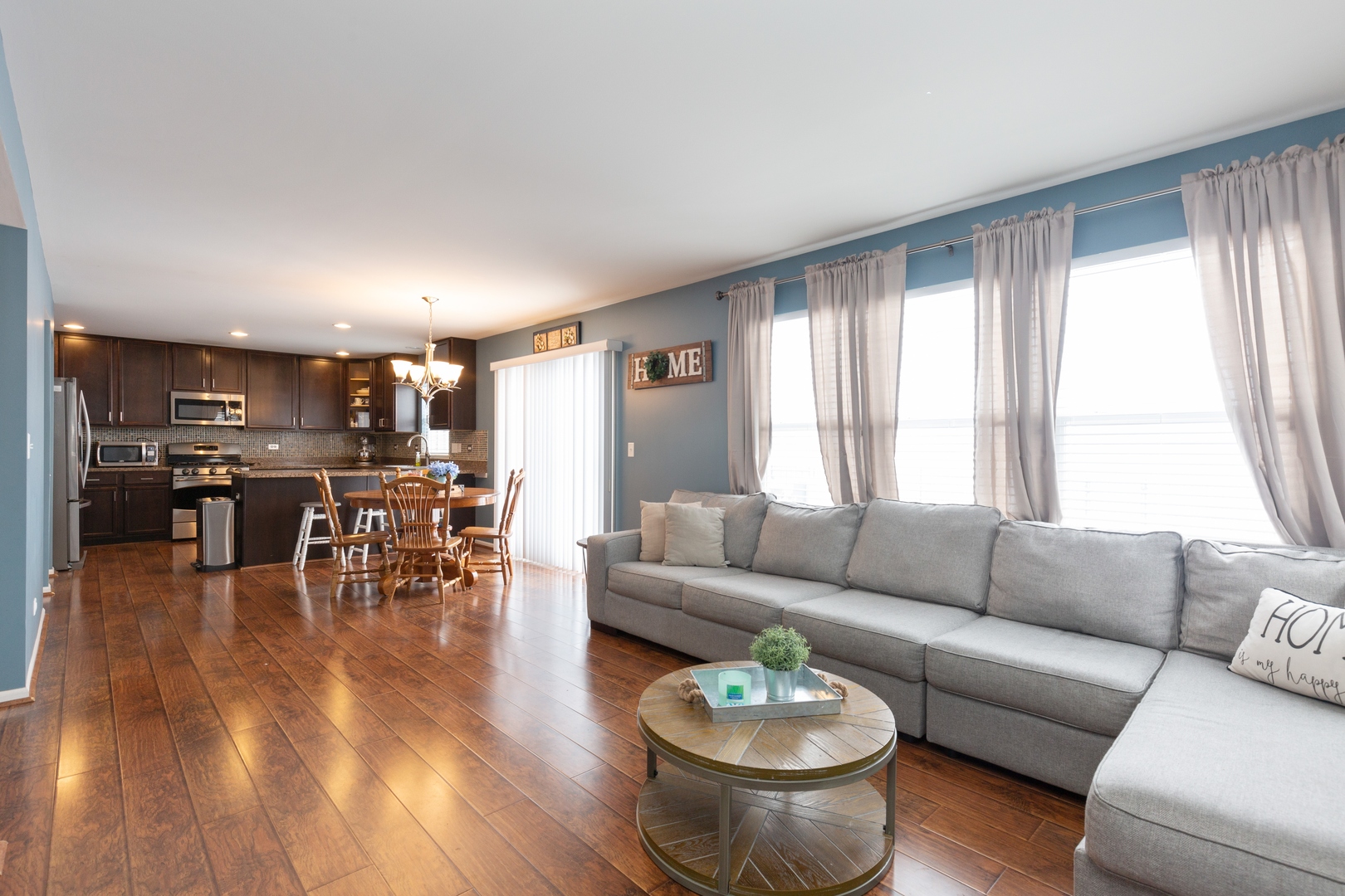 26 Boathouse Road Pingree Grove, IL 60140 - Photo 4 of 12 a living room with furniture and wooden floor