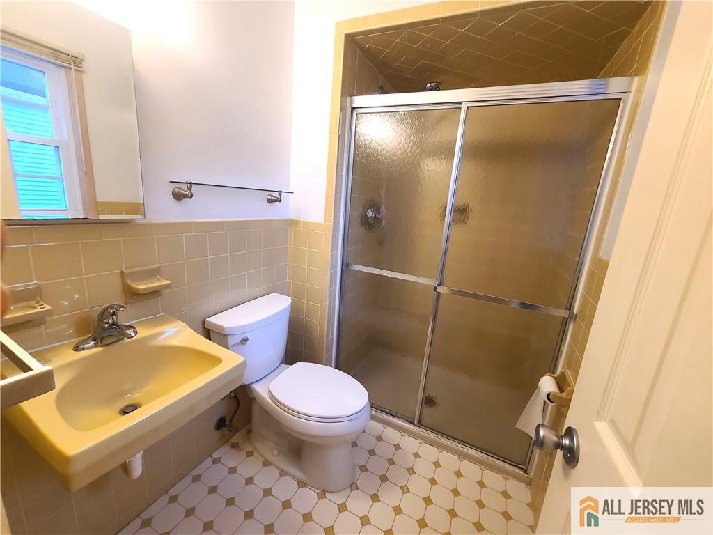 8 Windy Hill Road Metuchen, NJ 08840 - Photo 32 of 51