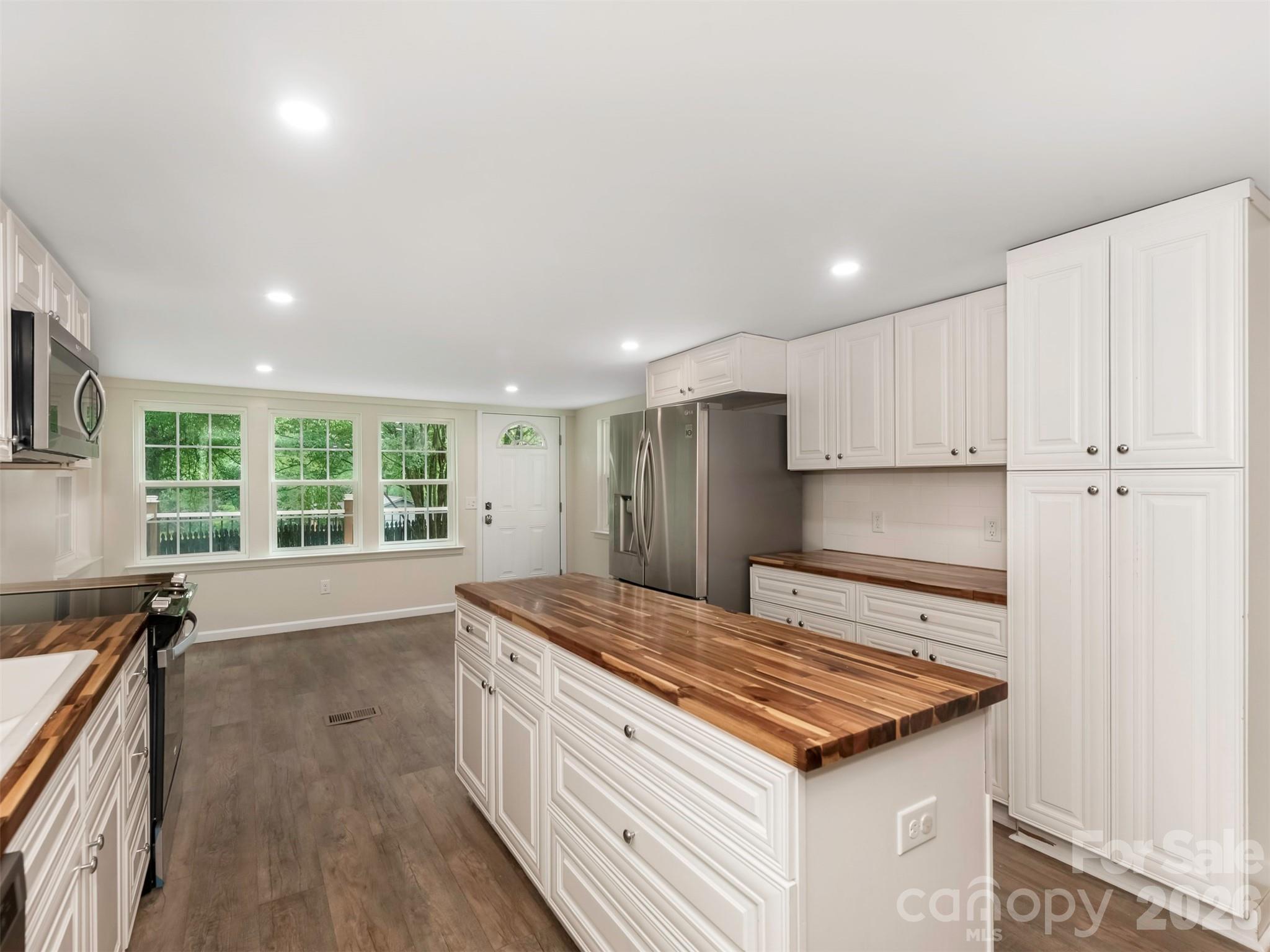 1016 Underwood Road Matthews, NC 28104 - Photo 12 of 48