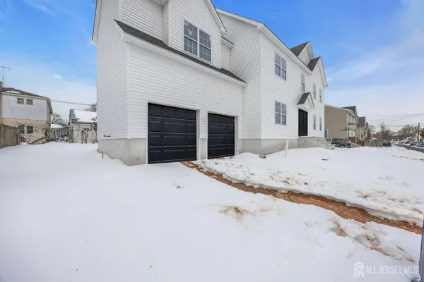 a view of a white house