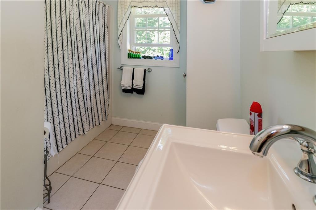 32 Deerfield Road North Berwick, ME 03906 - Photo 23 of 30 Guest Full Bath