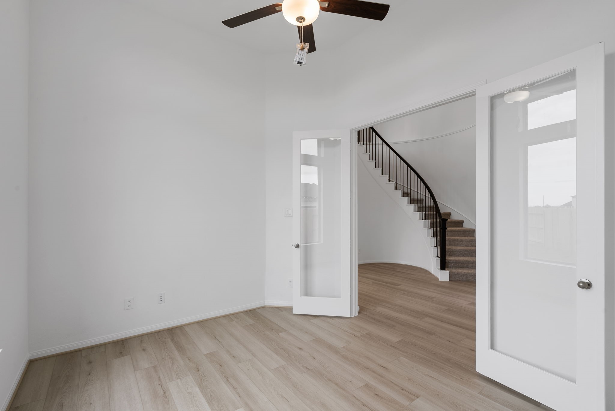 18810 Forested Street Manvel, TX 77578 - Photo 16 of 35 a view of entryway with wooden floor