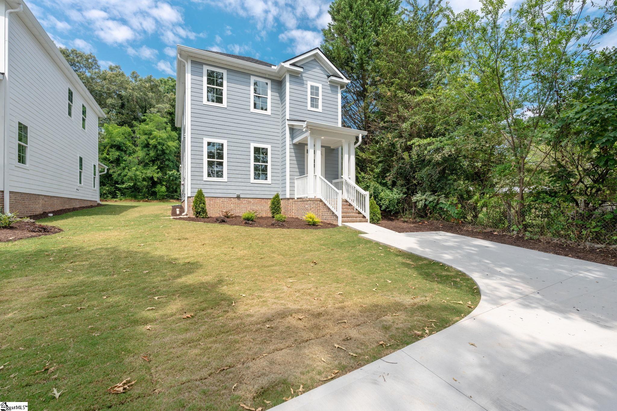 711 North Main Street Greer, SC 29651 - Photo 1 of 21