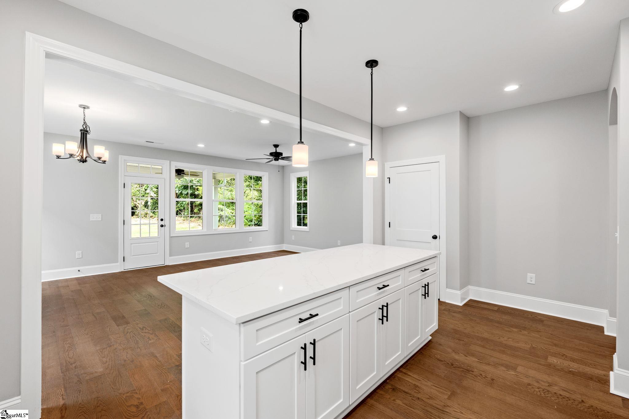 711 North Main Street Greer, SC 29651 - Photo 15 of 21