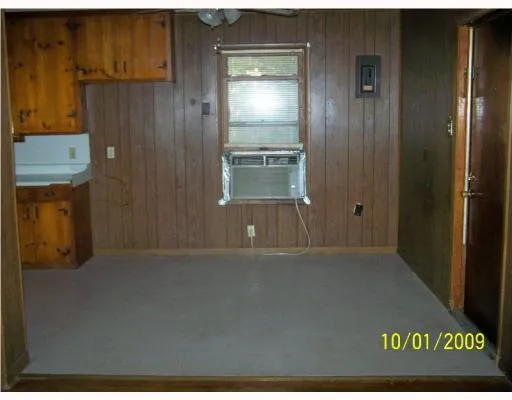 a bathroom with a toilet