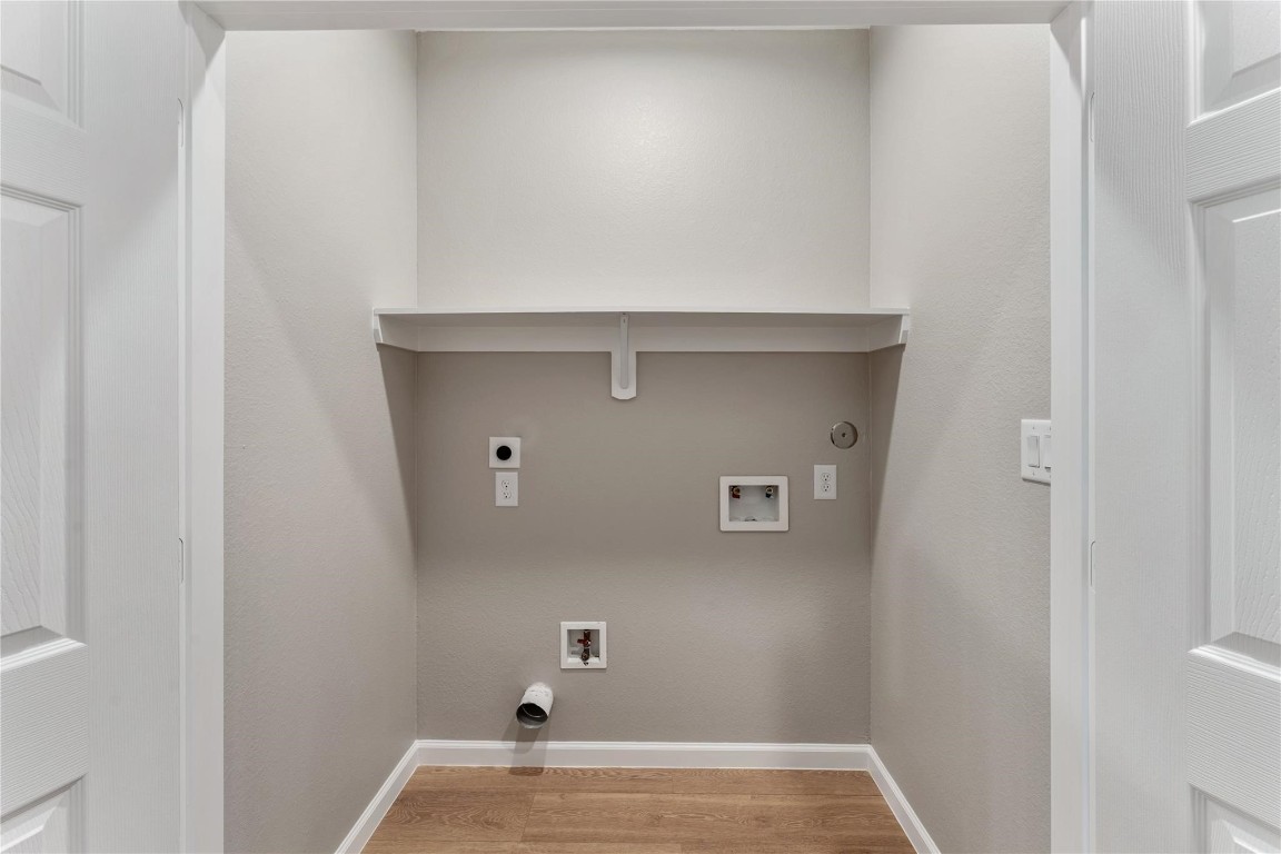 4902 Rue Street, Unit B Houston, TX 77033 - Photo 21 of 24 a view of utility room