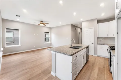 $1,625 | 4902 Rue Street, Unit B, Houston, TX 77033