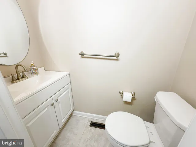 $399,999 | 11300 Narrow Trail Terrace, Beltsville, MD 20705