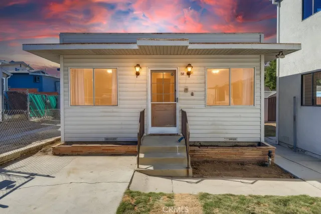 $438,000 | 125 North Marshall Court, San Pedro, CA 90731