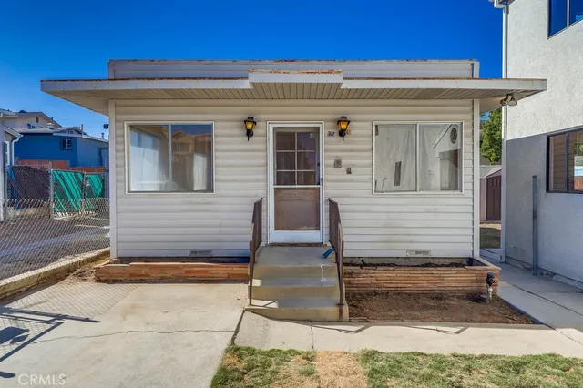 $438,000 | 125 North Marshall Court, San Pedro, CA 90731