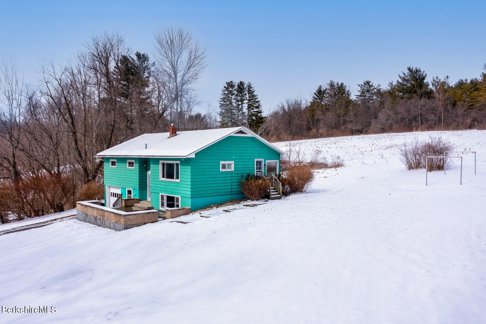 882 Simonds Road Williamstown, MA 01267 - Photo 2 of 18 3-882-Simonds