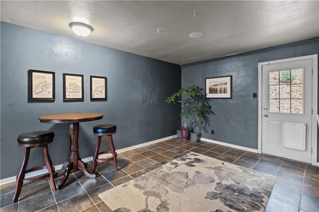 1495 Freeport Road Mars, PA 16046 - Photo 18 of 25 Gallery Image 18