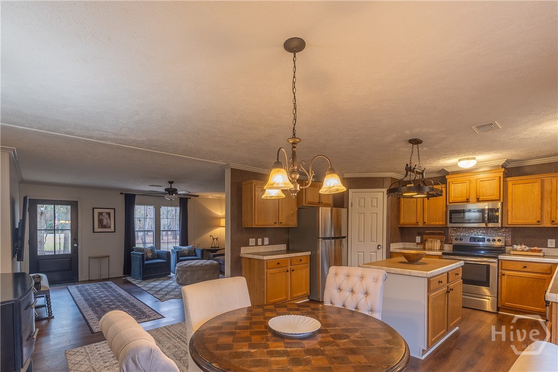 1705 Retreat Road Riceboro, GA 31323 - Photo 7 of 51