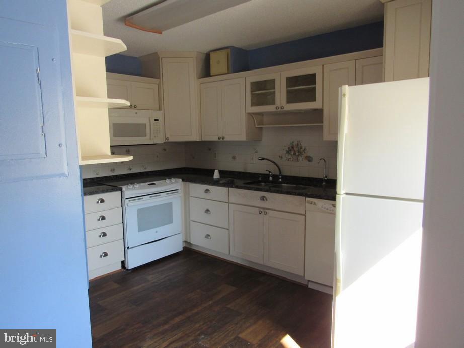 15101 Interlachen Drive, Unit 1112 Silver Spring, MD 20906 - Photo 11 of 20