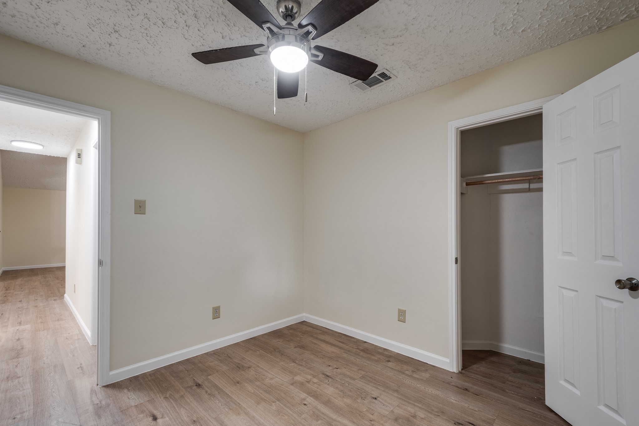 17 Crestbriar Court Baytown, TX 77521 - Photo 20 of 32