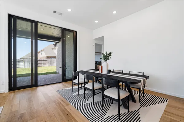 $529,900 | 416 Bartlett Street, Webster, TX 77598