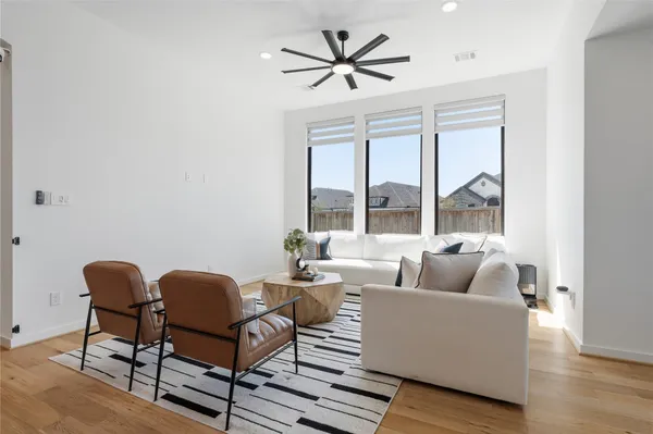 $529,900 | 416 Bartlett Street, Webster, TX 77598