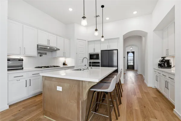 $529,900 | 416 Bartlett Street, Webster, TX 77598