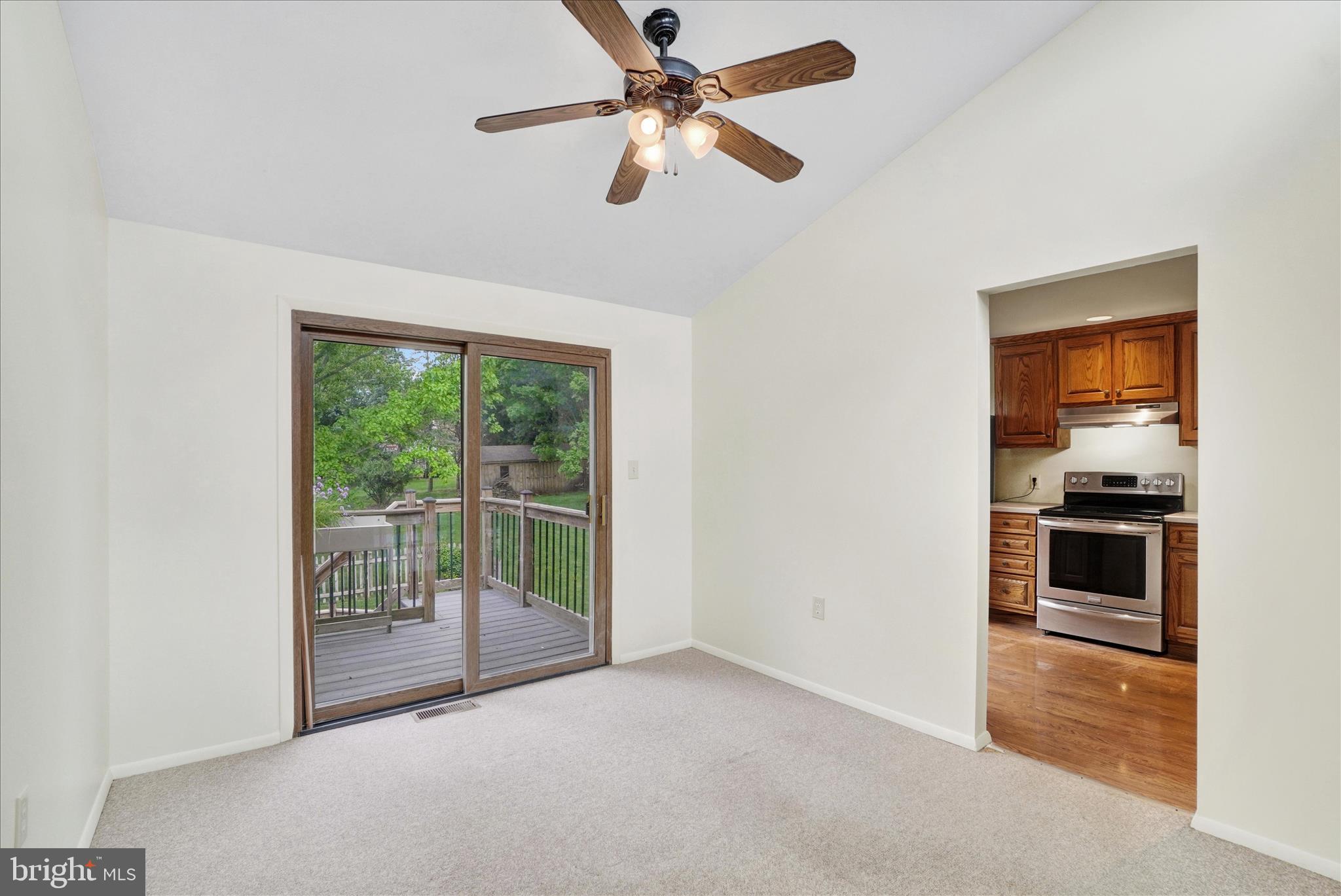 112 Nicholas Road Lancaster, PA 17603 - Photo 7 of 32