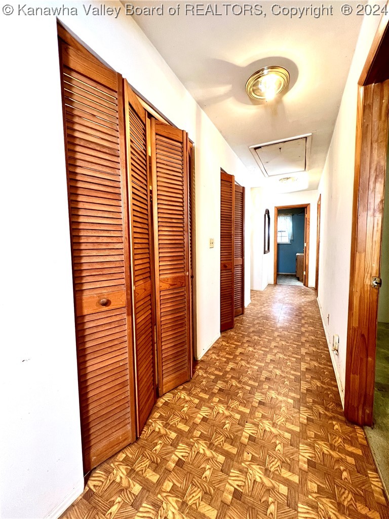 902 Rutledge Road Charleston, WV 25311 - Photo 21 of 42 Gallery Image 21