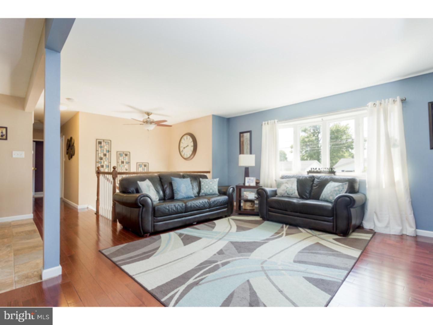 28 Edgemont Road Hamilton, NJ 08620 - Photo 2 of 25 Living Room