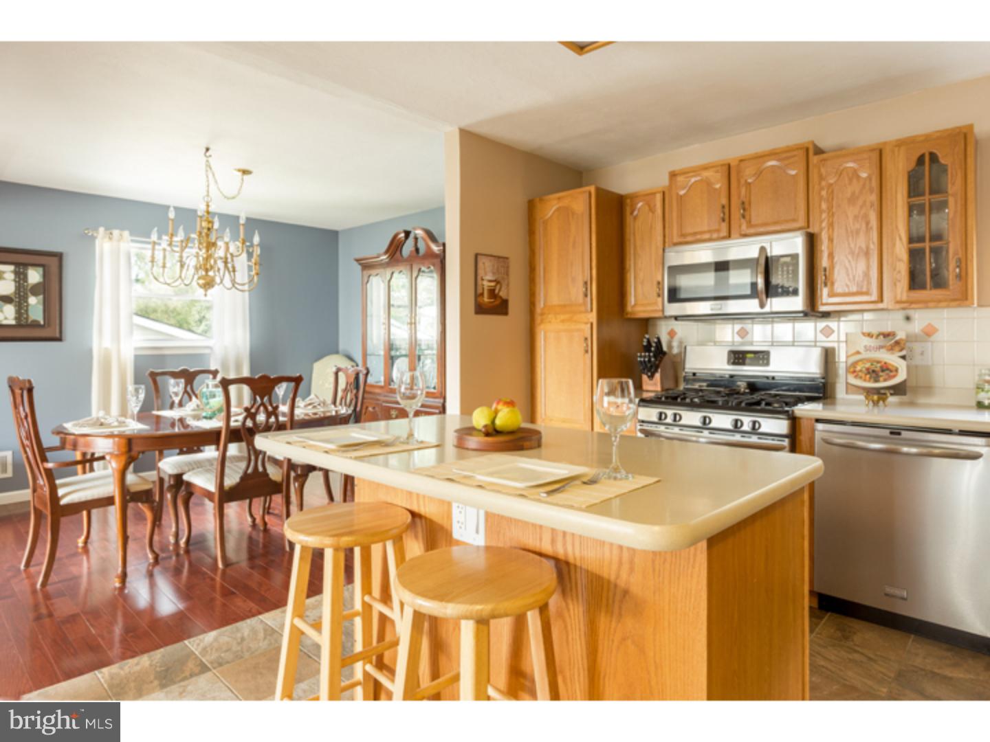 28 Edgemont Road Hamilton, NJ 08620 - Photo 6 of 25 Kitchen