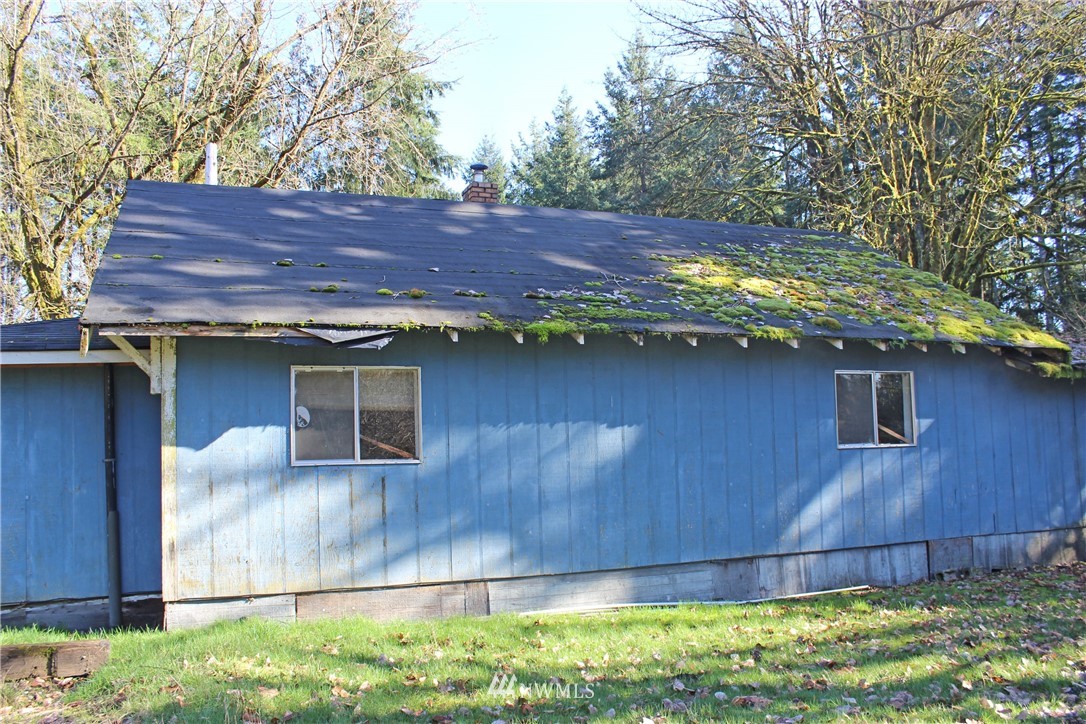 7338 James Road Southwest Rochester, WA 98579 - Photo 2 of 25